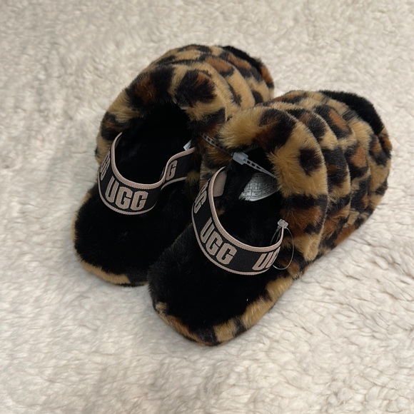 NWT! UGG Kids Leopard Printed Open Toe Slingback Sandals size 3 - Picture 1 of 9